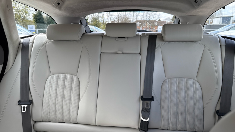 Jaguar XF 2.0i [300] Portfolio 5dr Auto AWD Petrol Estate